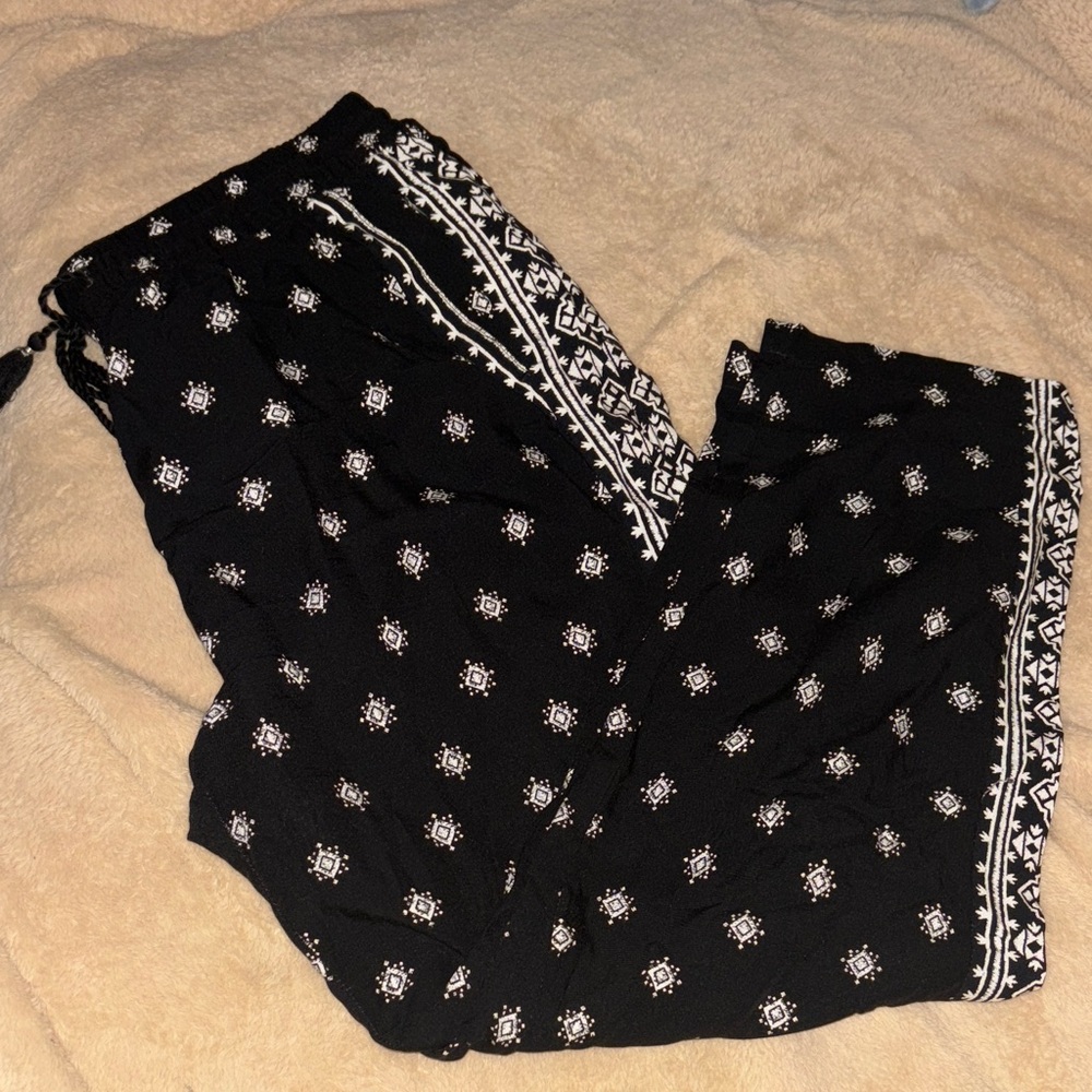 Old Navy Black and White Wide Leg Pants